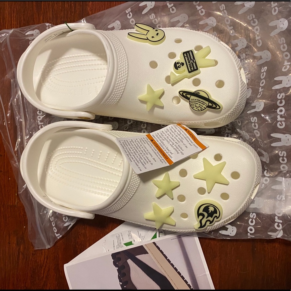 Crocs bad bunny